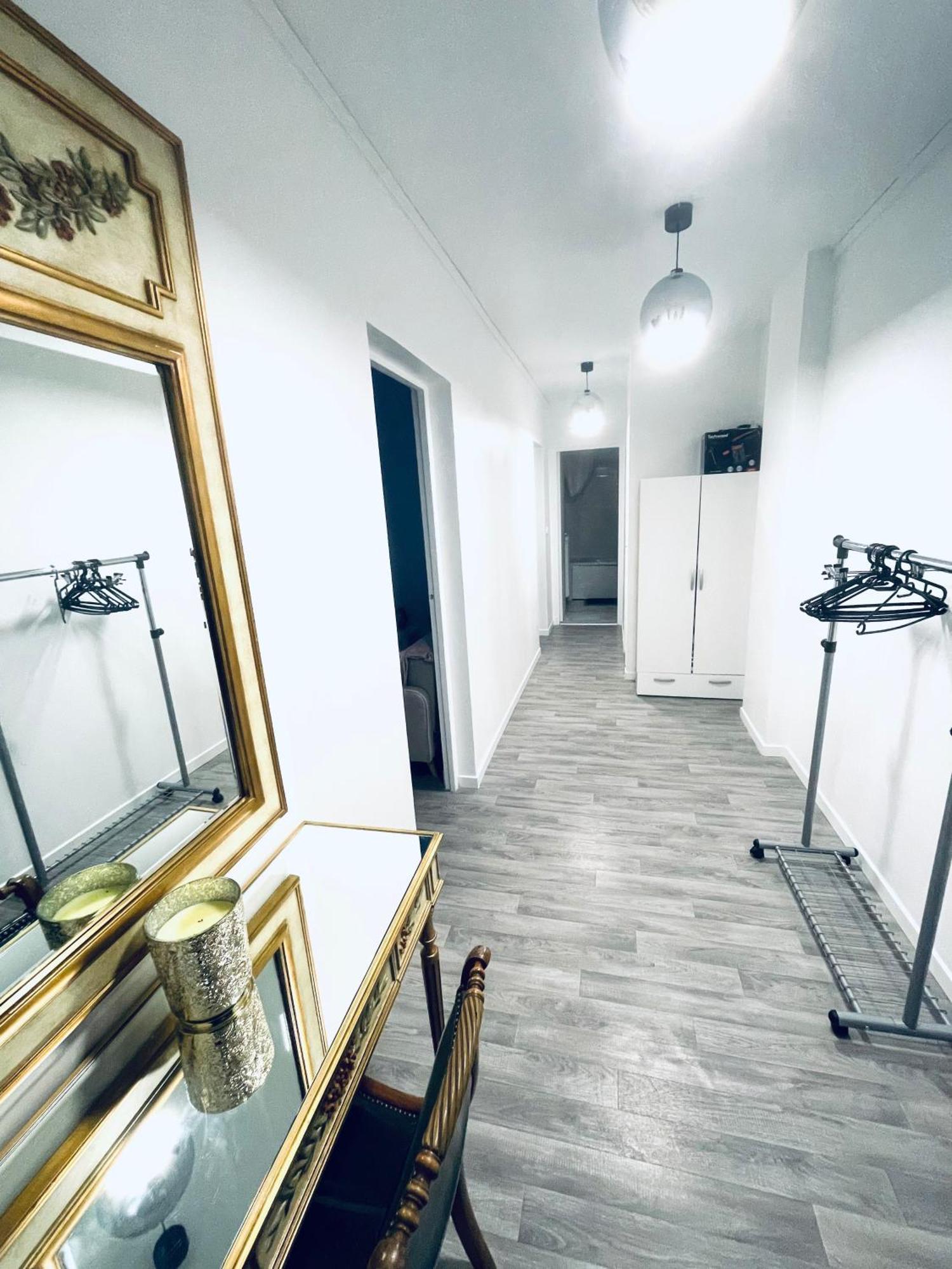 Appartement Bastille - Voltaire - Le Marais - Centre De Paris - 5 Pers Buitenkant foto
